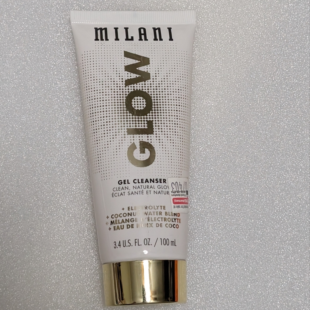 New Milani Glow Gel skin Cleanser